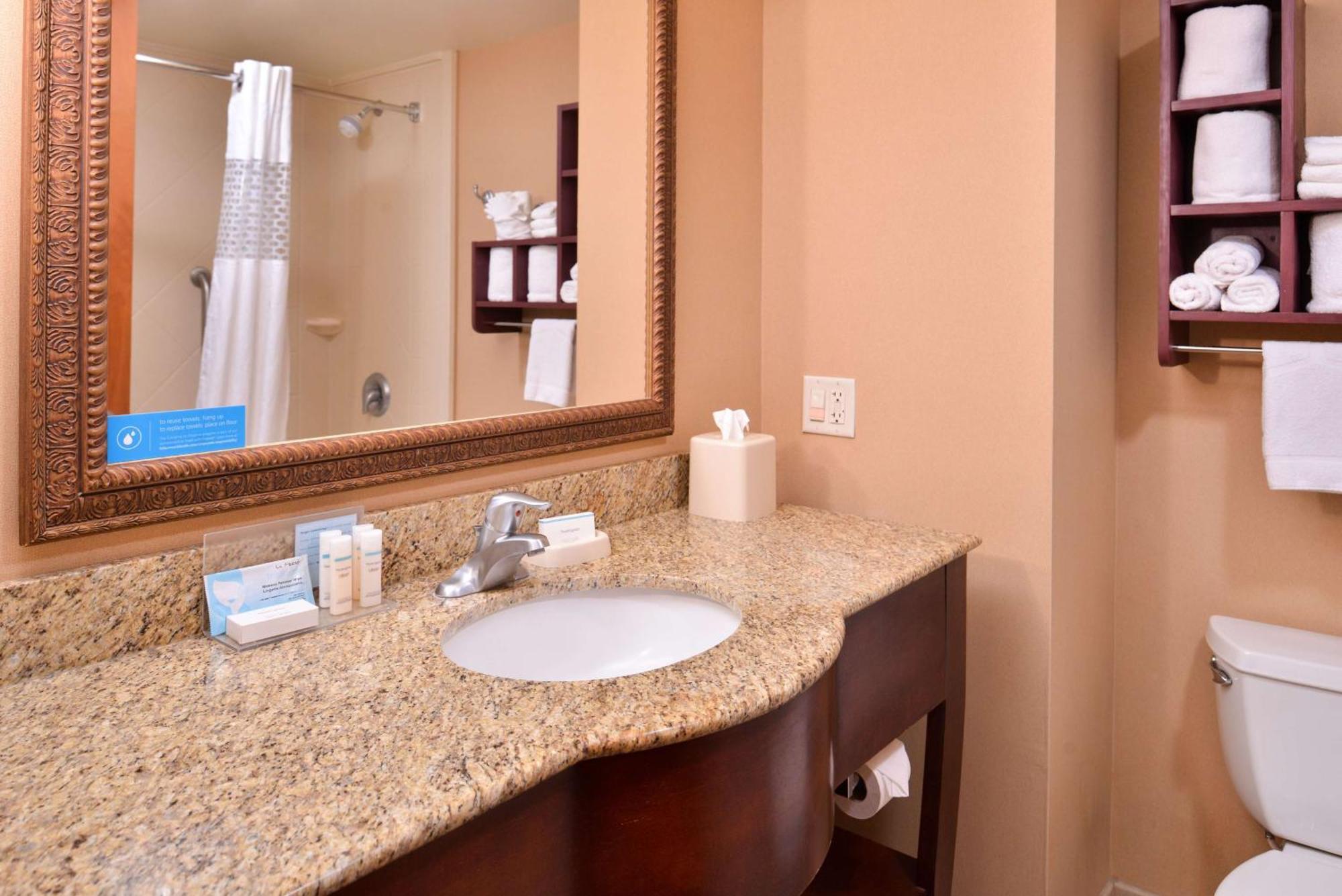 Hampton Inn York Dış mekan fotoğraf